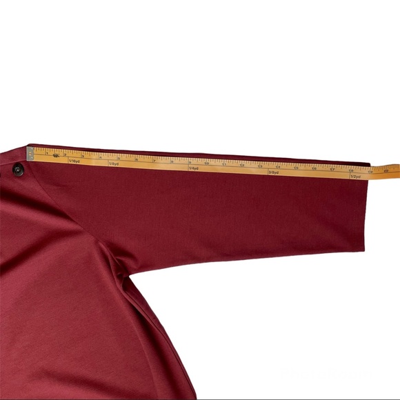 Women’s Van Heusen Stretch Long-Sleeve Blouse w/ Button Details - Size Medium - Picture 5 of 6